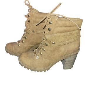 GBG Los Angeles Beige Lace-Up Boots Size 9.5